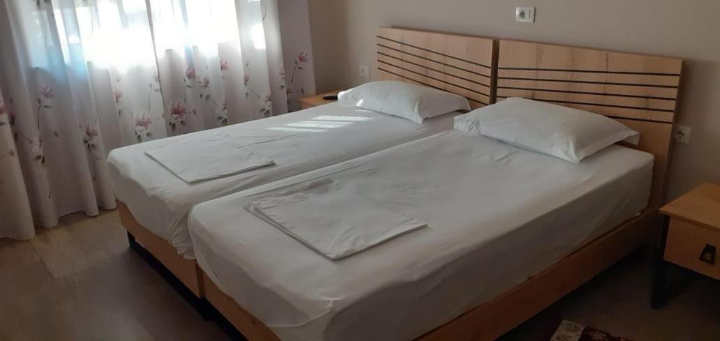 Hotel Permeti 外观 照片